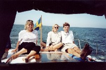 Linda, Anna, Peter på akterdäck