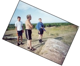 Dennis, Toivo och Kalle vid Aksis nollpunkt